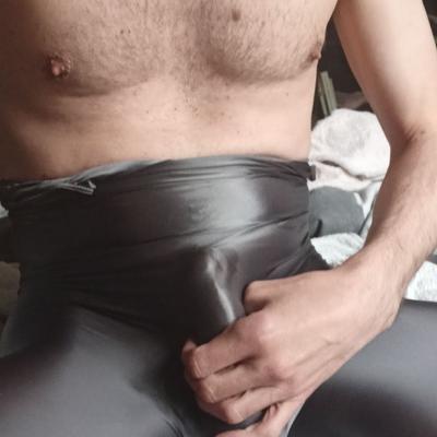 fan2lycra@hotmail.com