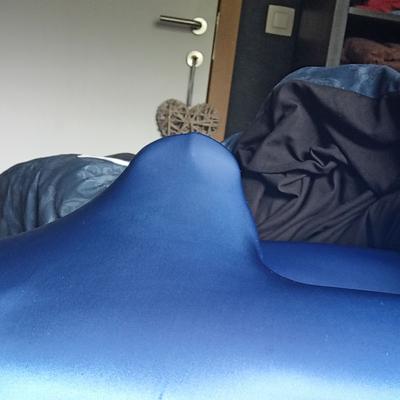 fan2lycra@hotmail.com