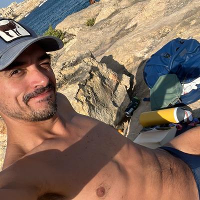 peterwhitethong